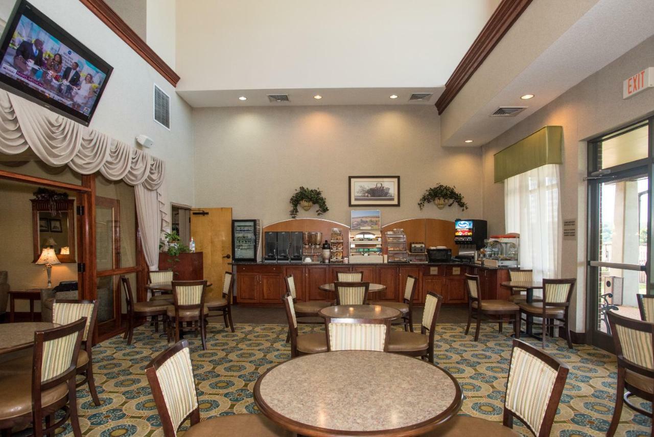 Round Hill Inn Orange ภายนอก รูปภาพ